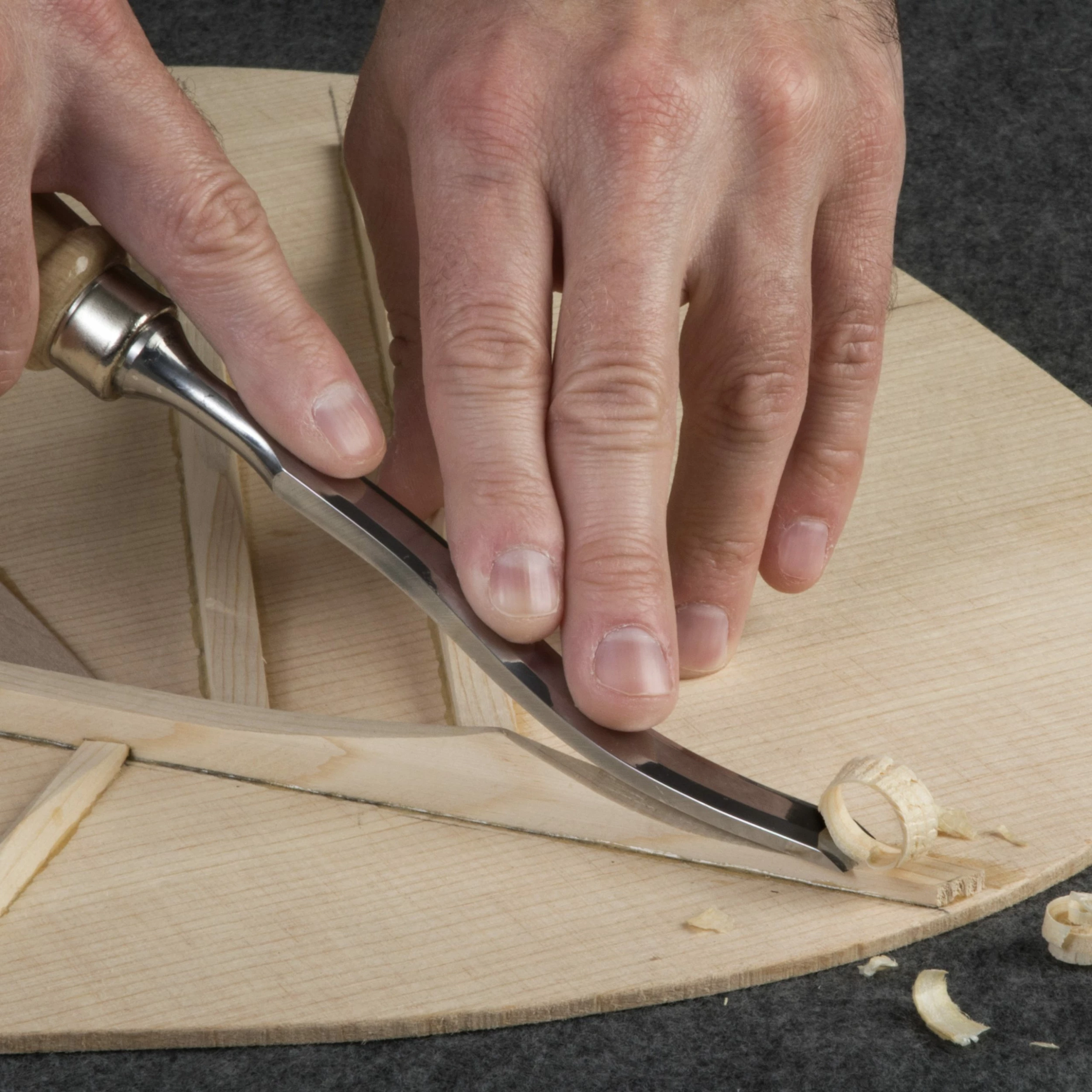 Two Cherries Guitar Brace Chisel - StewMac 4 Two Cherries Guitar Brace Chisel - StewMac - Image 2