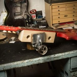 Tall Neck Support Caul - StewMac 11 Tall Neck Support Caul - StewMac -Kit Melody Sales Store 4482 5 angled in vise 3000px