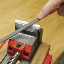 Nut And Saddle Shaping Files, Set Of 2 - StewMac -Kit Melody Sales Store 4556 3 inuse 1400