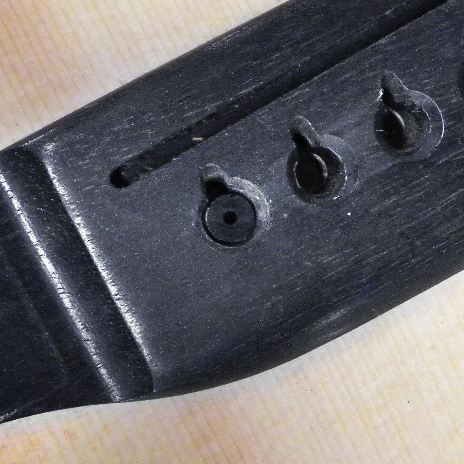 Bridge Pin Hole Repair Plugs - StewMac 6 Bridge Pin Hole Repair Plugs - StewMac - Image 4