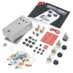StewMac Lightcycle Phasor II Pedal Kit - StewMac 12 StewMac Lightcycle Phasor II Pedal Kit - StewMac -Kit Melody Sales Store m007111 6 parts spread on white